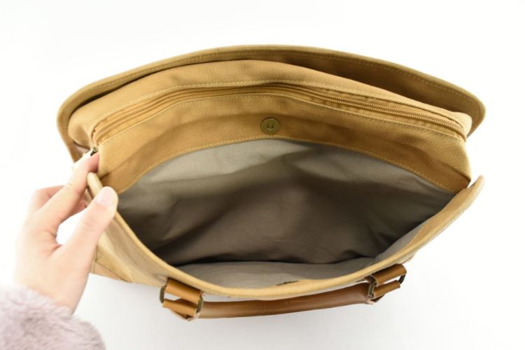Picture of Karlo Kraft Paper Conference Satchel